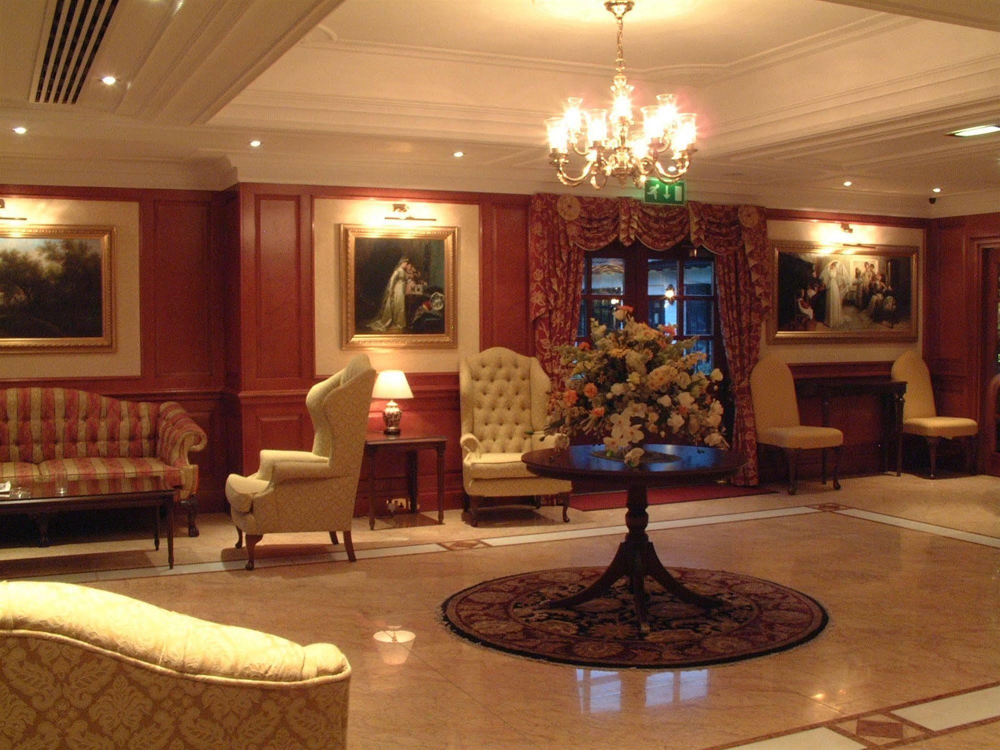Barn Hotel London Ruislip Inreriör bild